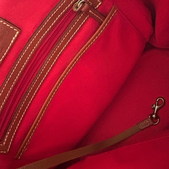 Dooney & Bourke Black and Tan Tote Like new - Picture 6 of 6